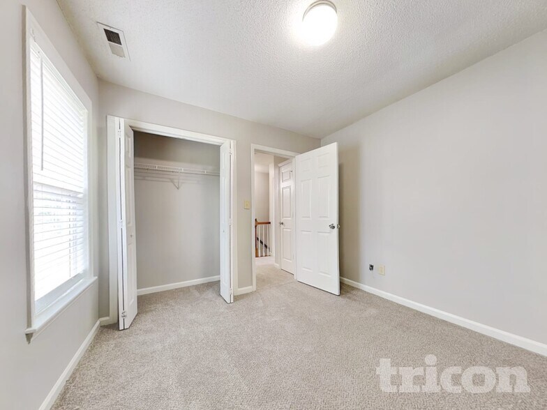 Building Photo - 2113 Ruddy Rd