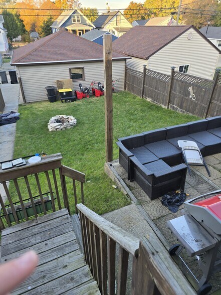 Building Photo - 3634 E Bottsford Ave