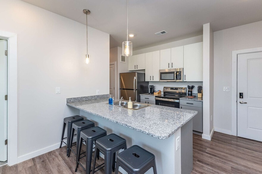 Building Photo - 1001 Marshall Ave