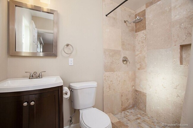 Building Photo - YOUR NEW HOME - IMPERIAL BEACH 3 bed / 2 bath Minutes to the beach!!