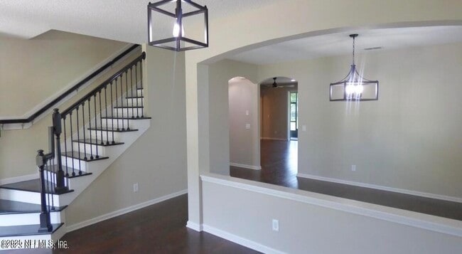 Building Photo - 83117 Purple Martin Dr