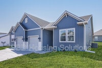 Building Photo - 27321 E Oak Vw Dr