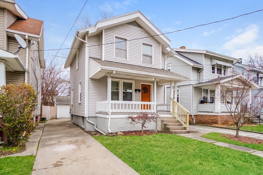 Building Photo - 3606 Leybourn Ave