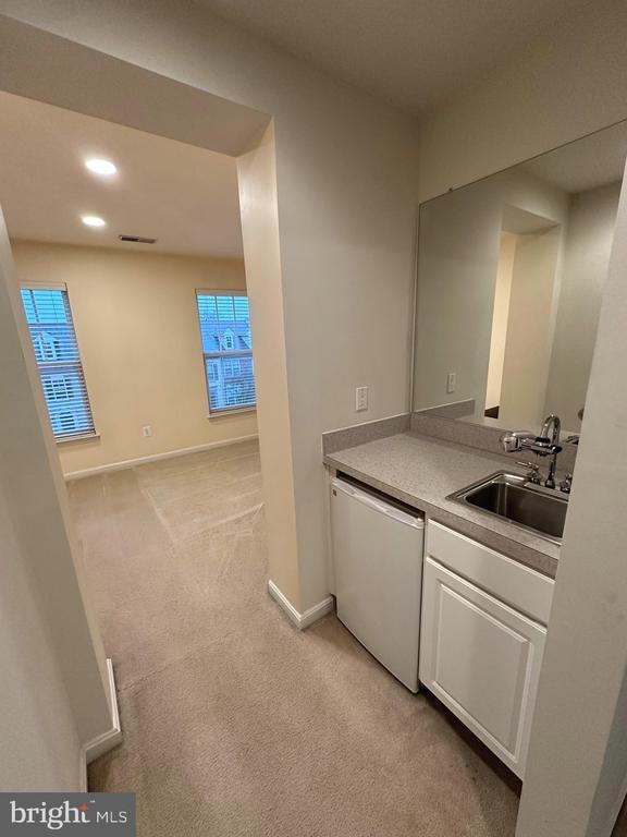 Building Photo - 9032 Ribbon Falls Loop