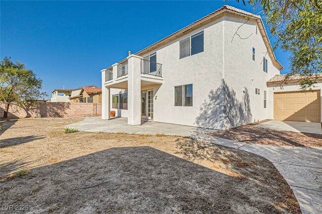 Building Photo - 6464 N Gentle Falls Ln