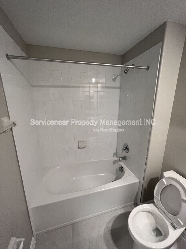 Building Photo - 9605 Mulberry Marsh Ln