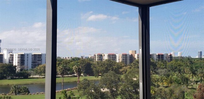 Building Photo - 20301 W Country Club Dr