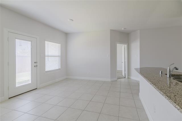 Building Photo - 1113 Parker Dr