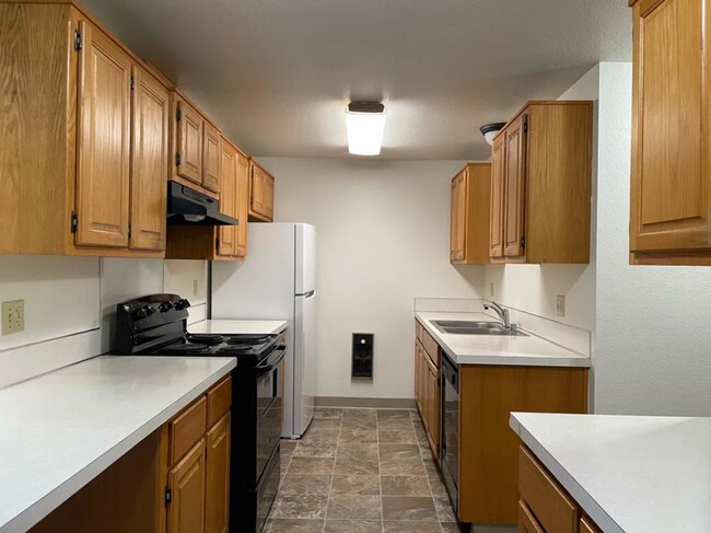 Building Photo - CL2622-2624