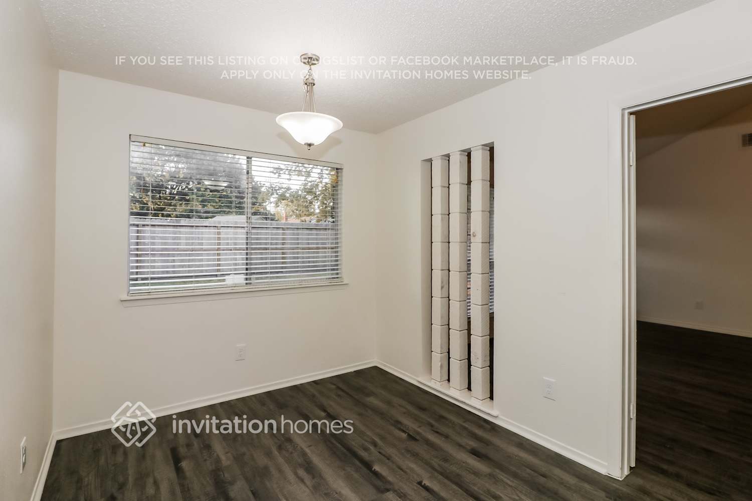 Building Photo - 5802 Longforest Dr