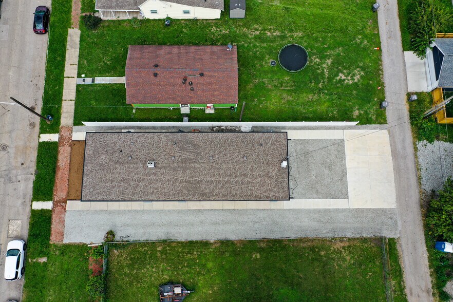 Building Photo - 1631 Columbia Ave