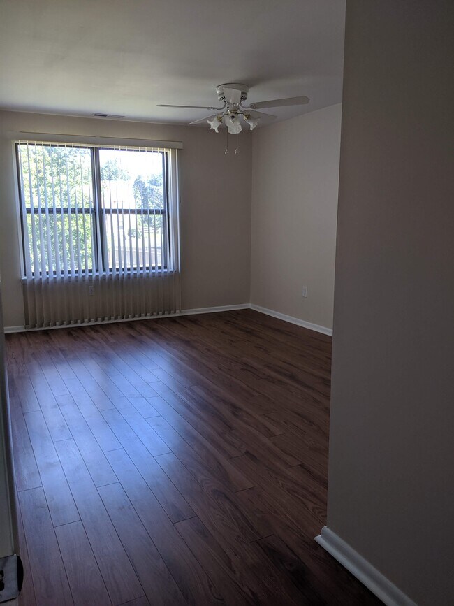 Building Photo - 6 Lumber Jack Cir