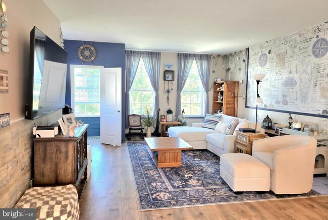 Building Photo - 301 Shipyard Dr