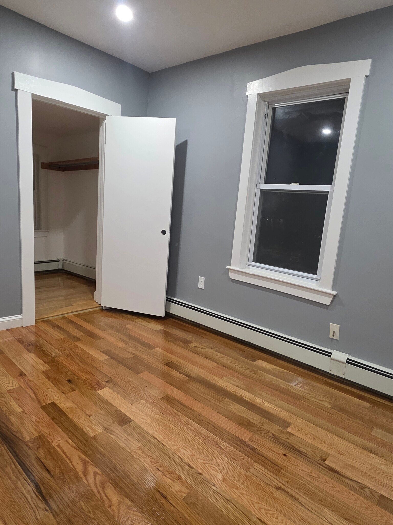 Building Photo - 18 Mascot St