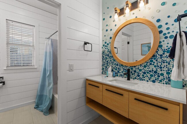 Building Photo - 95 Cobia St