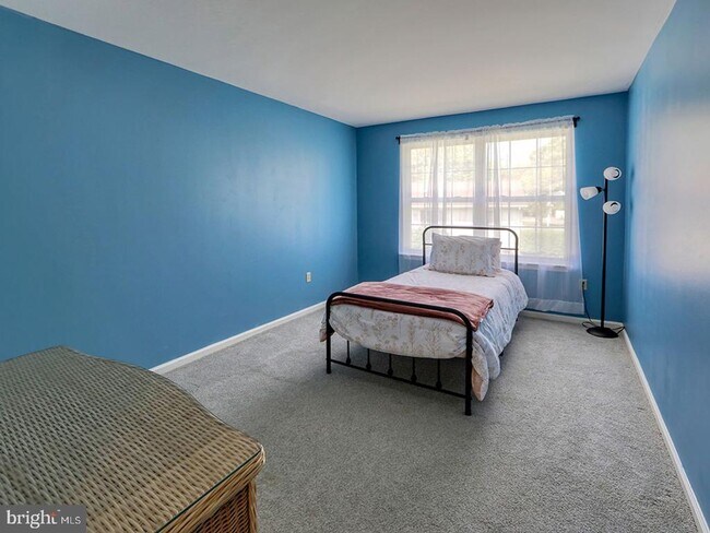 Building Photo - 108 Seabright Way
