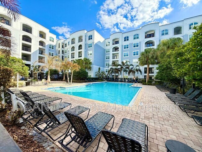 Building Photo - 202 E South St