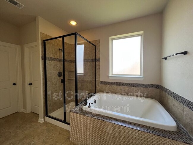 Building Photo - 1030 Lone Ivory Trail