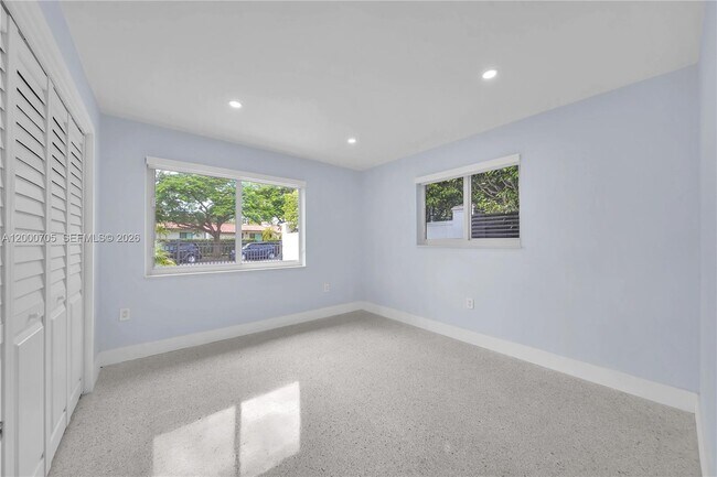 Building Photo - 2311 SW 23rd St