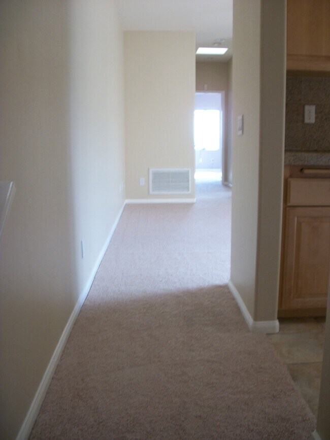 Building Photo - 1939 Felspar St