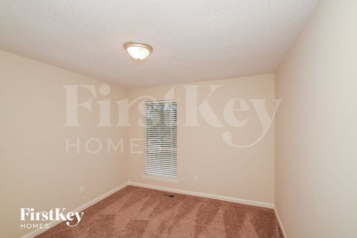 Building Photo - 1131 Dearing Downs Dr