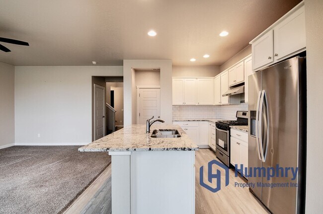 Building Photo - Beautiful home in South East Boise