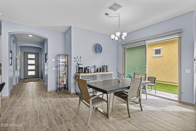 Building Photo - 4451 E Bernice St