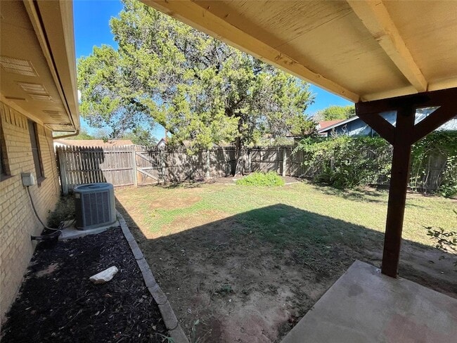 Building Photo - 706 Heritage Trail