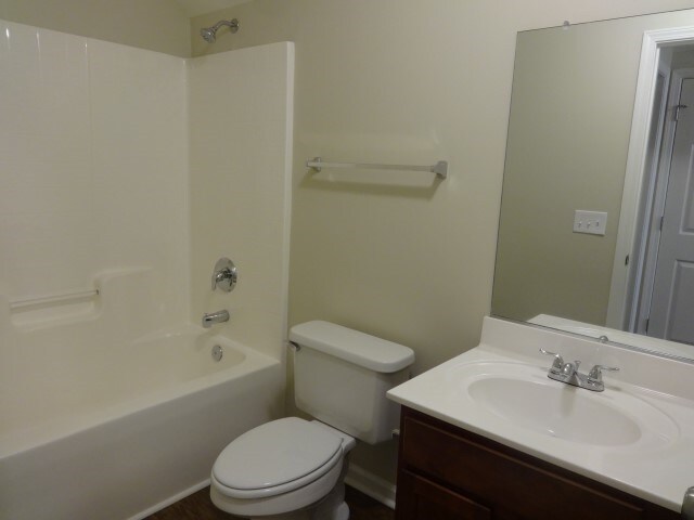 Building Photo - 1100 Briar Rose Ln