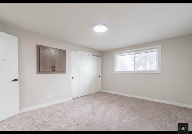 Building Photo - 118 S 53rd St