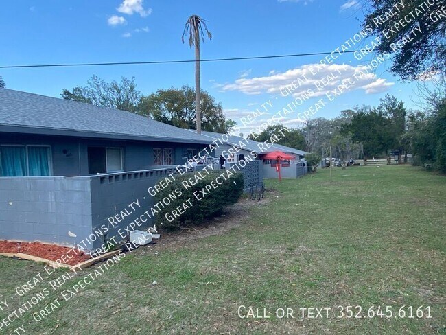 Building Photo - 5836 SE Drew Rd