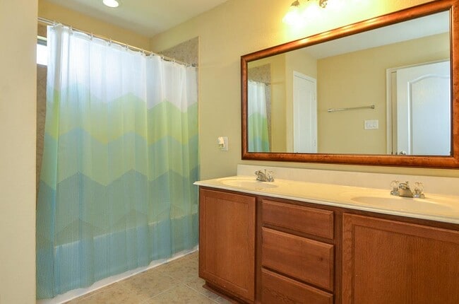 Building Photo - 4235 Kendall Rock Ln