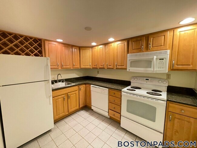 Building Photo - 109 Queensberry St