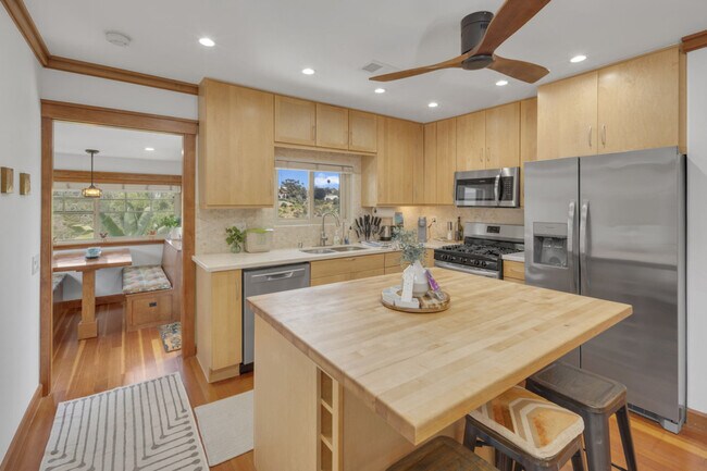 Building Photo - 1072 Johnson Ave