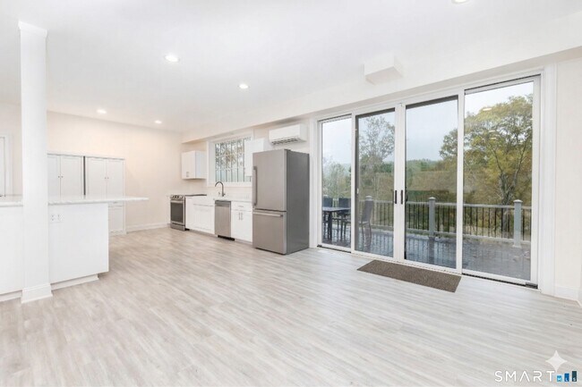 Building Photo - 235 White Deer Rocks Rd