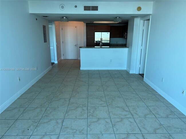 Building Photo - 2641 N Flamingo Rd