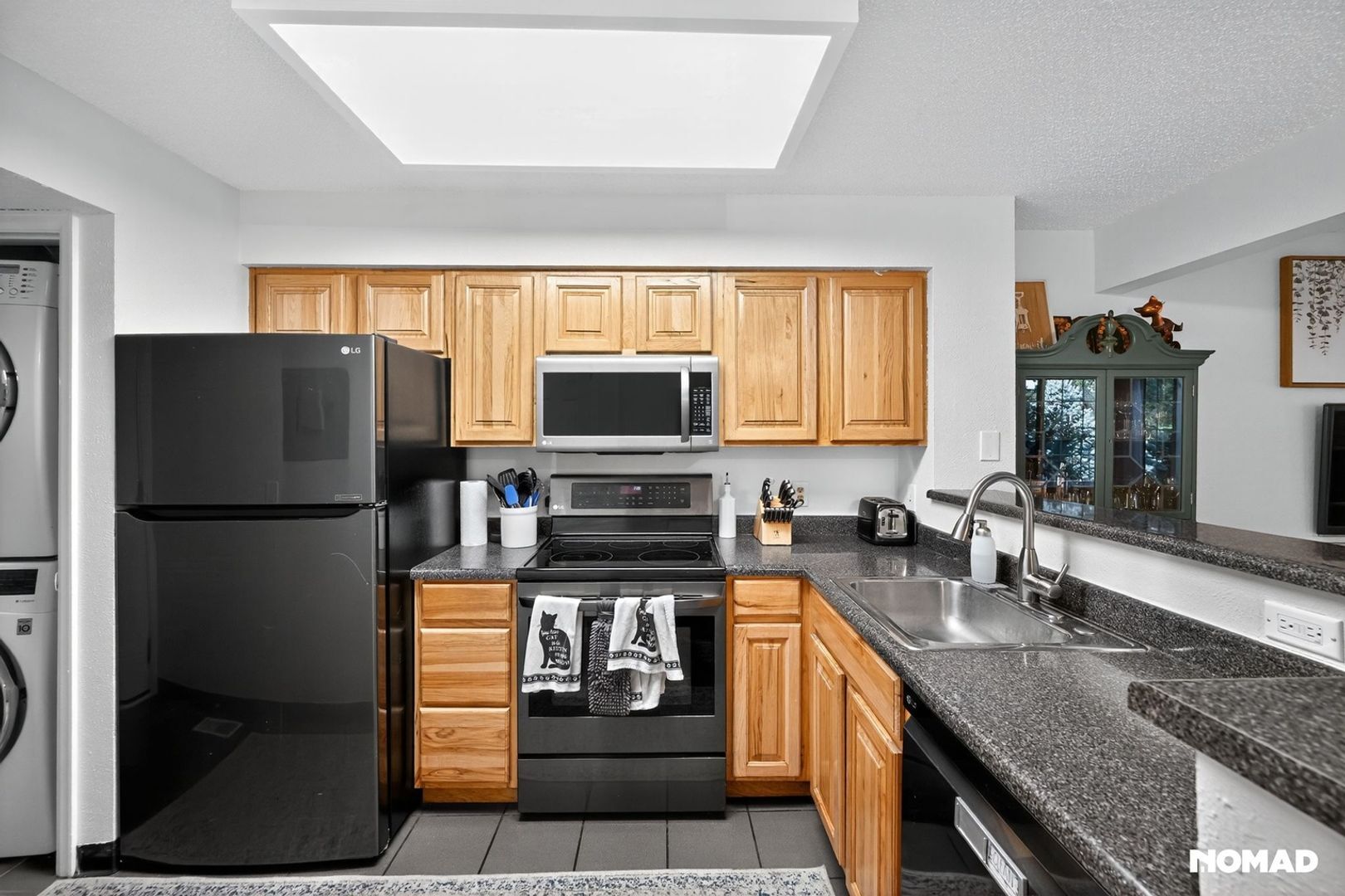 Building Photo - 4838 E Kentucky Ave