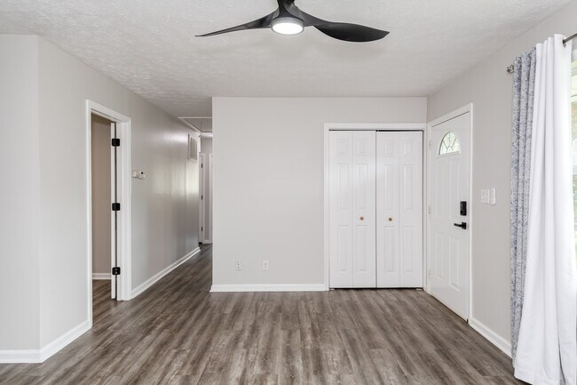 Building Photo - 5347 Haverfield Rd