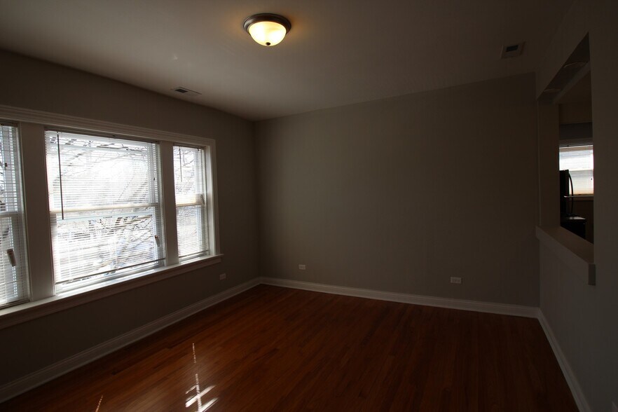 Building Photo - 4408 W Belden St