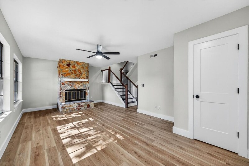 Building Photo - 2943 Cathedral Ln