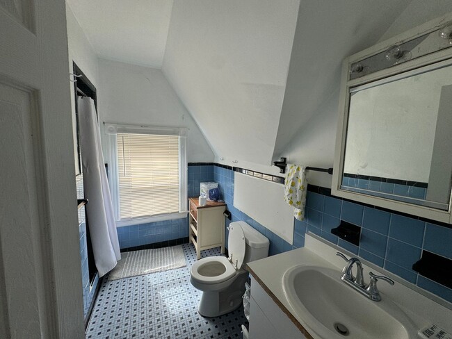 Building Photo - The Best Home in Brighton