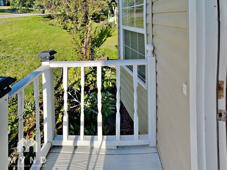 Building Photo - 5645 Cheryl Dr
