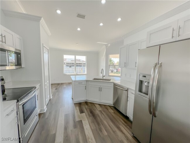 Building Photo - 3303 33rd St SW