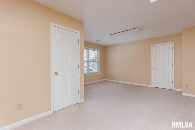Building Photo - 3054 Cherrywood Dr
