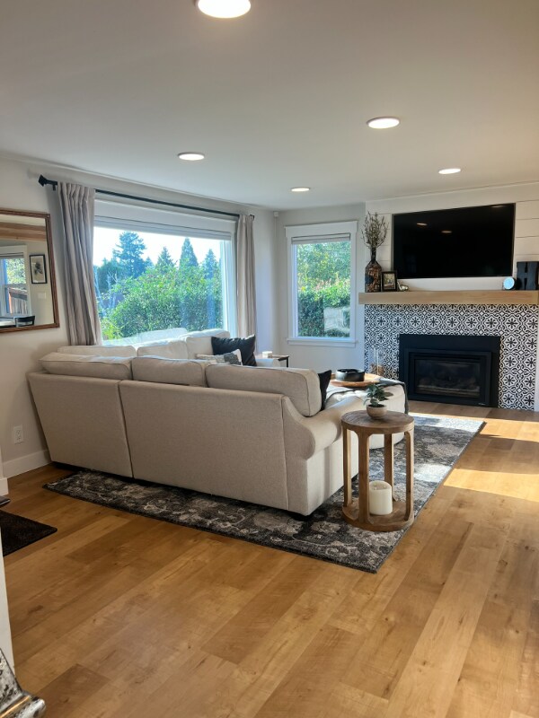 Building Photo - 6002 37th Ave SW