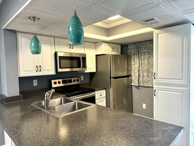 Building Photo - 101 Windsong Cir