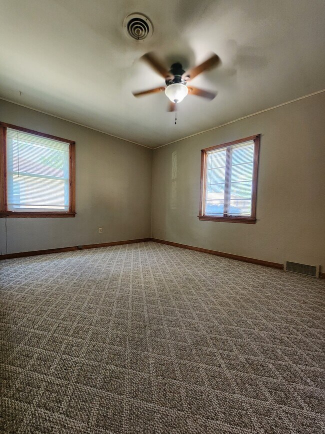 Bedroom #1 - 813 East Ave S