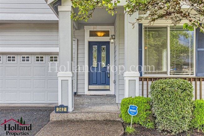 Building Photo - 342 NW Malia Ln