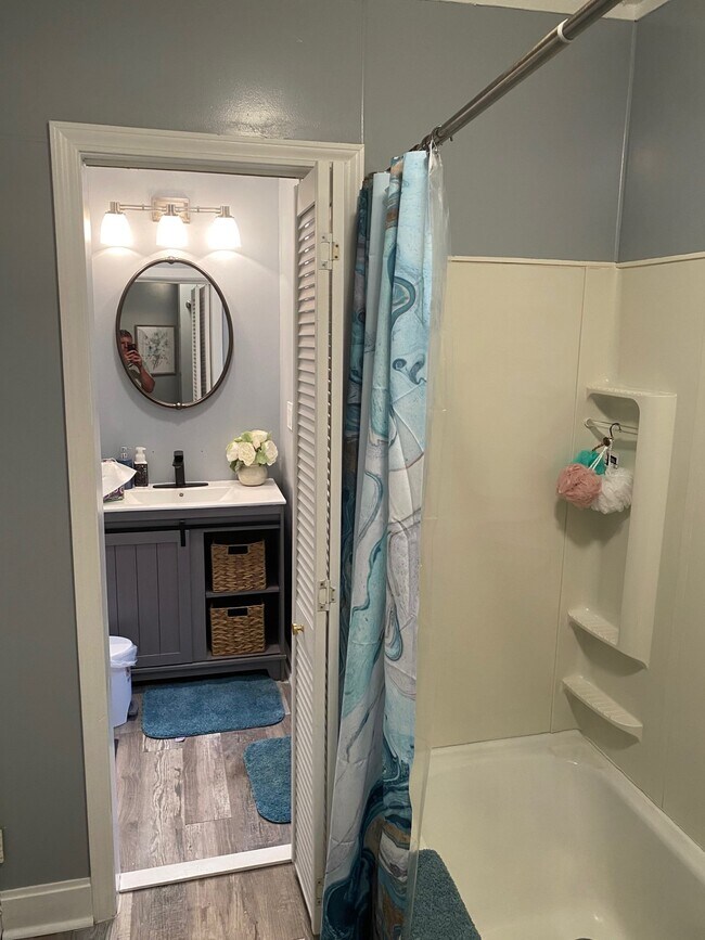 Building Photo - 120 Pearl St