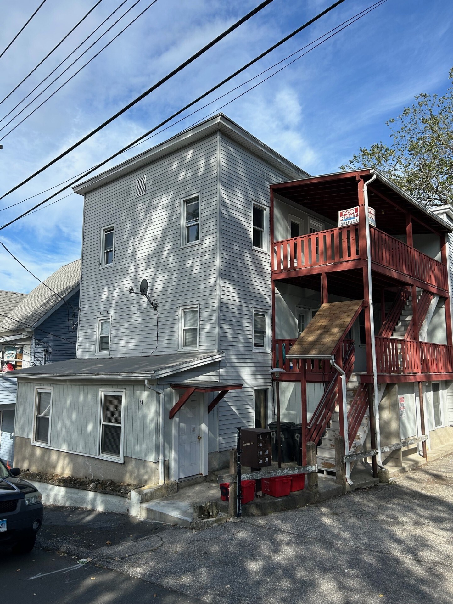 Front - 9 7th St